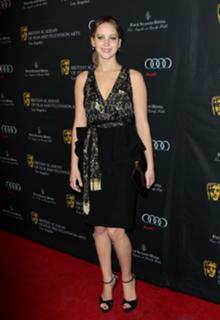 Jennifer Lawrence feet photo thumbnail