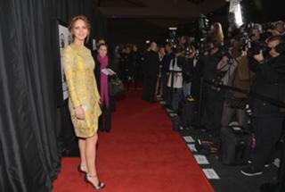 Jennifer Lawrence feet photo thumbnail
