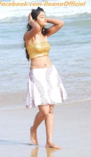 Ileana D'Cruz feet photo thumbnail