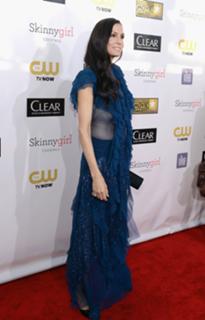 Famke Janssen feet photo thumbnail