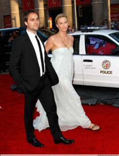 Charlize Theron feet photo thumbnail
