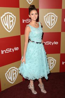 Nina Dobrev feet photo thumbnail