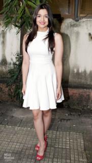 Alia Bhatt feet photo thumbnail