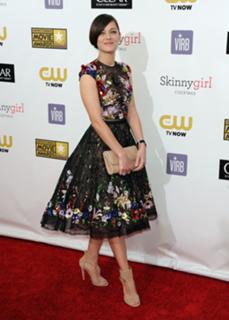 Marion Cotillard feet photo thumbnail