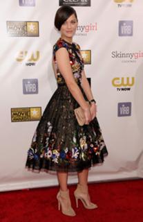 Marion Cotillard feet photo thumbnail