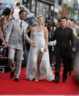 Charlize Theron feet photo thumbnail