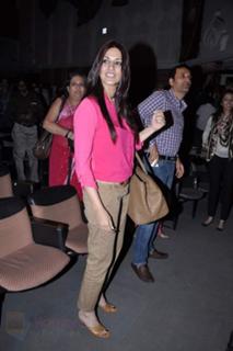 Sonali Bendre feet photo thumbnail