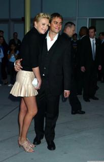 Charlize Theron feet photo thumbnail