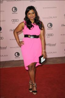 Mindy Kaling feet photo thumbnail
