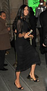 Famke Janssen feet photo thumbnail