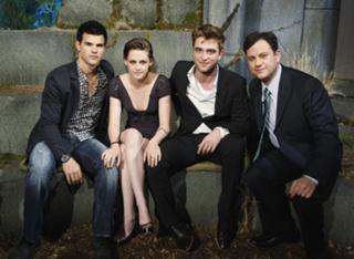 Kristen Stewart feet photo thumbnail