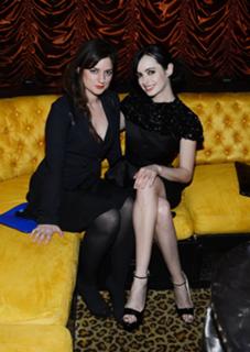 Krysten Ritter feet photo thumbnail