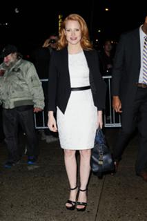 Jessica Chastain feet photo thumbnail