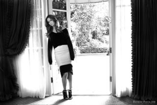 Jennifer Lawrence feet photo thumbnail