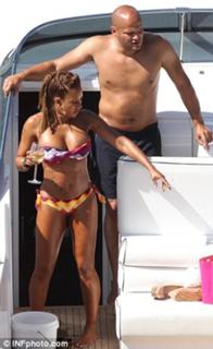 Mel B feet photo thumbnail