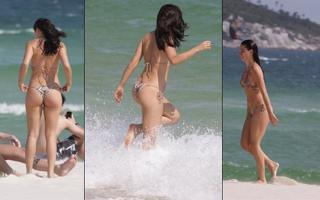 Isis Valverde feet photo thumbnail