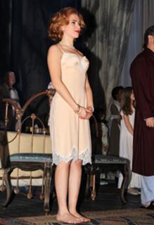 Scarlett Johansson feet photo thumbnail