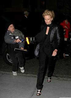 Charlize Theron feet photo thumbnail