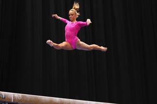 Nastia Liukin feet photo thumbnail