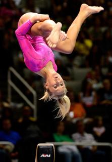 Nastia Liukin feet photo thumbnail