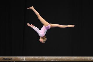 Nastia Liukin feet photo thumbnail