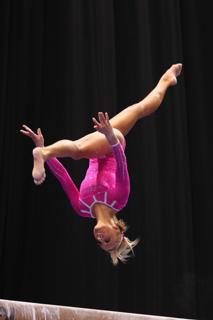 Nastia Liukin feet photo thumbnail