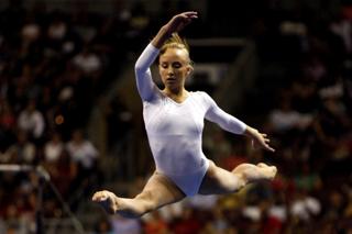 Nastia Liukin feet photo thumbnail