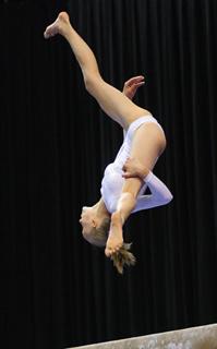 Nastia Liukin feet photo thumbnail