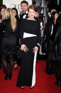 Julianne Moore feet photo thumbnail