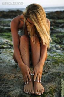 Julieta Prandi feet photo thumbnail