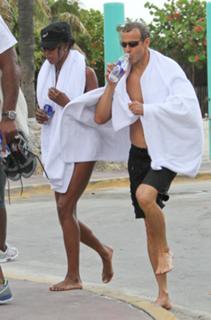 Naomi Campbell feet photo thumbnail