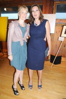Mariska Hargitay feet photo thumbnail