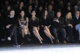 Ashley Greene feet photo thumbnail