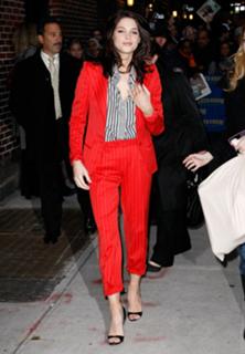 Ashley Greene feet photo thumbnail