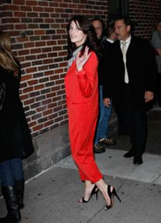 Ashley Greene feet photo thumbnail