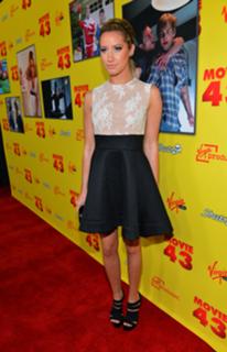 Ashley Tisdale feet photo thumbnail