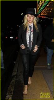 Kesha feet photo thumbnail