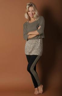 Luisana Lopilato feet photo thumbnail