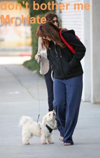 Mandy Moore feet photo thumbnail