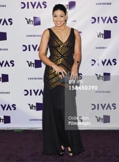 Jordin Sparks feet photo thumbnail