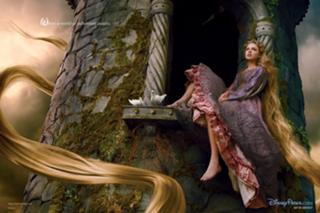 Taylor Swift feet photo thumbnail