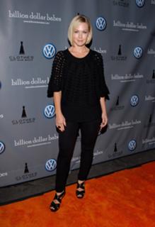 Jennie Garth feet photo thumbnail
