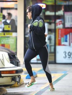 Eva Longoria feet photo thumbnail