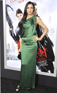 Famke Janssen feet photo thumbnail