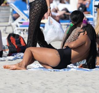 Christina Milian feet photo thumbnail