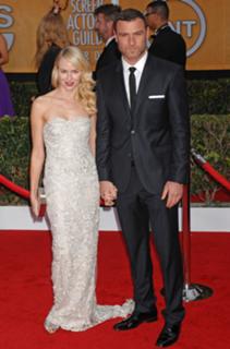 Naomi Watts feet photo thumbnail