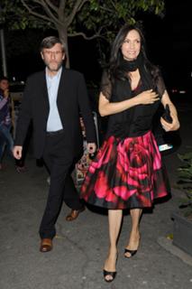 Famke Janssen feet photo thumbnail
