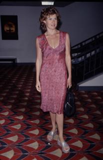 Connie Britton feet photo thumbnail