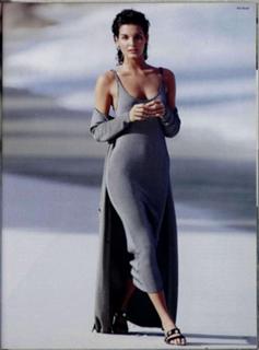 Angie Harmon feet photo thumbnail