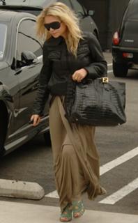 Ashley Olsen feet photo thumbnail
